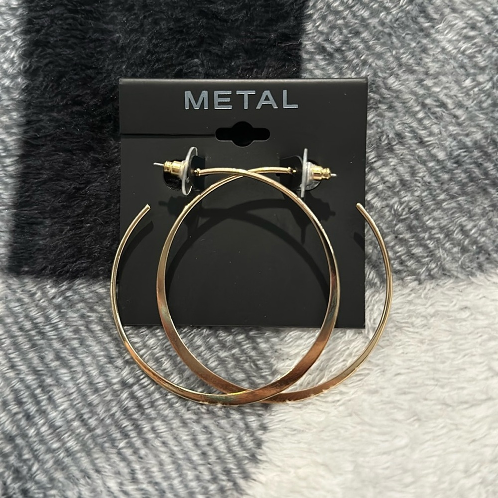 Thin gold hoops